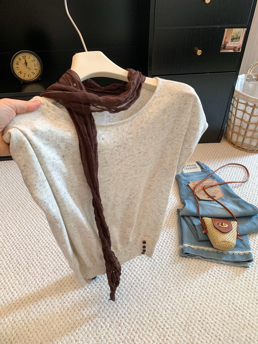 korean-style-2026-early-autumn-short-sleeve-knit-top-with-silk-scarf-for-women