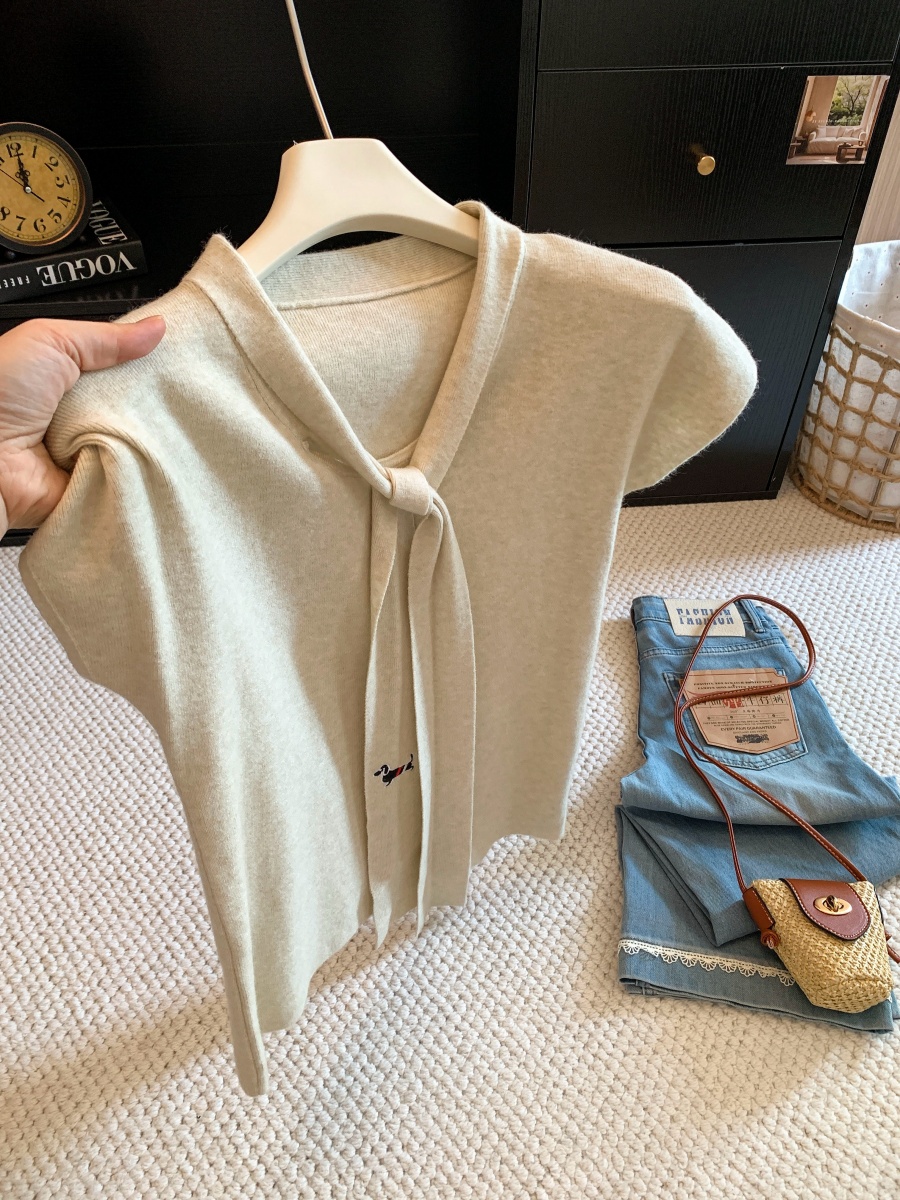 womens-v-neck-tie-strap-knit-top-with-cap-sleeves-2026-early-autumn